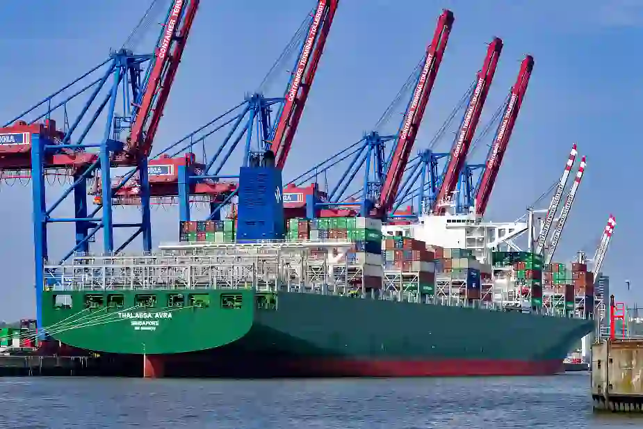 ETT AV VÄRLDENS STÖRSTA CONTAINERFARTYG