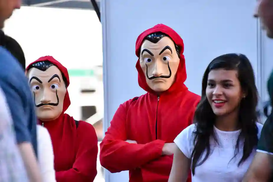 JO DET ÄR PÅ RIKTIGT, BESÖKARE PÅ PLAZA MAYOR