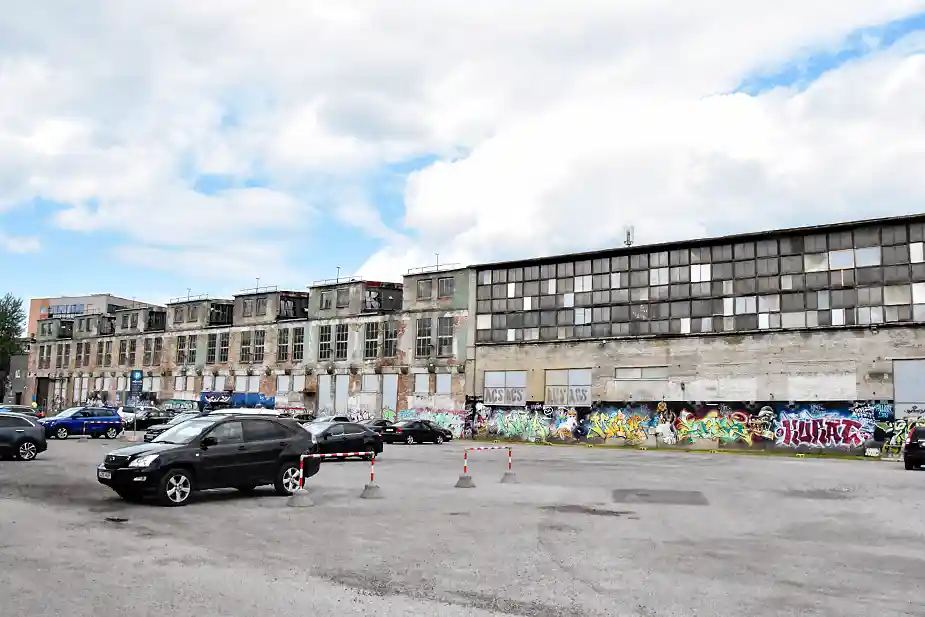 ÖDE FABRIKSLOKALER FYLLS MED NYTT LIV