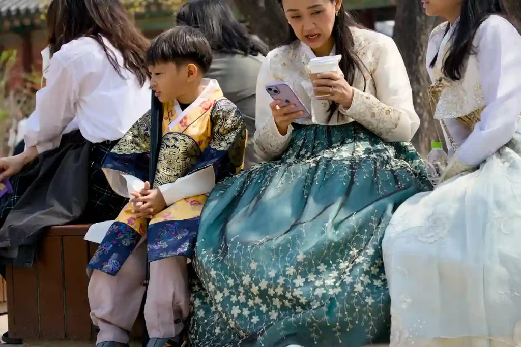 HANBOK FINNS FÖR ALLA ÅLDRAR.