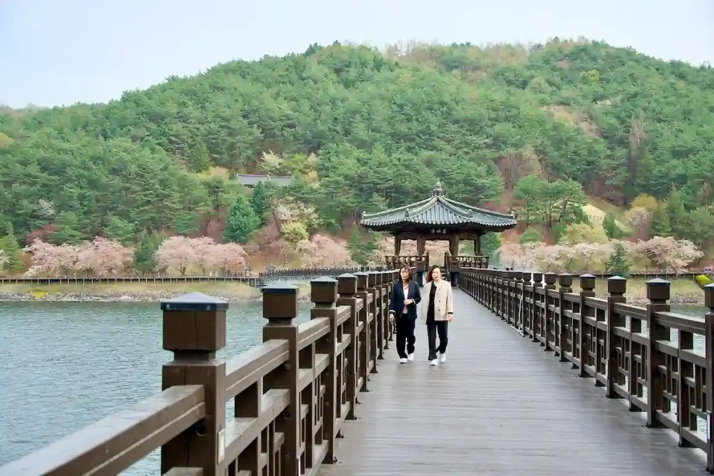 VACKERT OCH ROFYLLT, MEN...