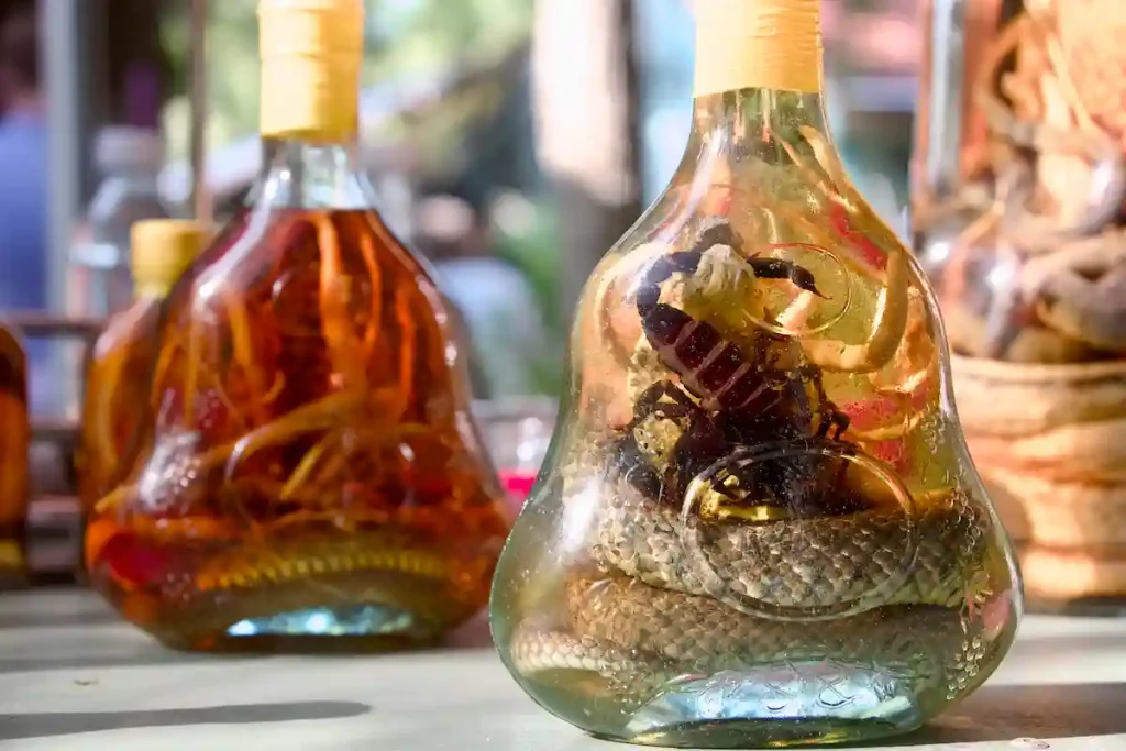 SKORPION- OCH NÅGON ANNAN ORM-VIN.