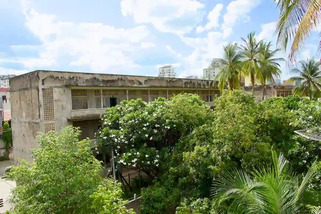 TUOL SLENG IDAG.